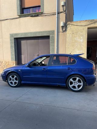 SEAT Leon 2000