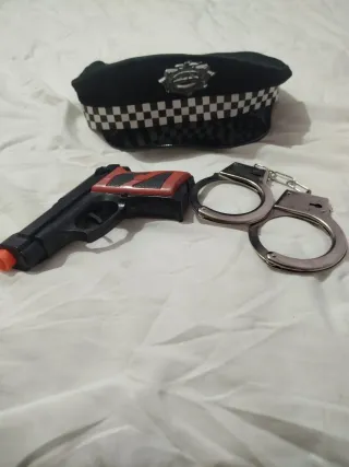 Halloween: disfraz complementos policía