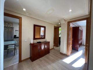 Piso en alquiler en Plaza España - Villa Pilar - Reyes Católicos - Vadillos en Burgos
