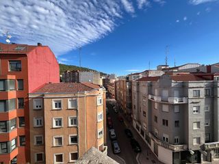 Piso en alquiler en Plaza España - Villa Pilar - Reyes Católicos - Vadillos en Burgos
