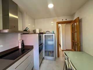 Piso en alquiler en Plaza España - Villa Pilar - Reyes Católicos - Vadillos en Burgos