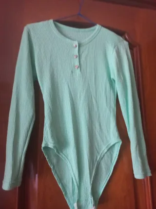 Body verde manga larga Talla M/L