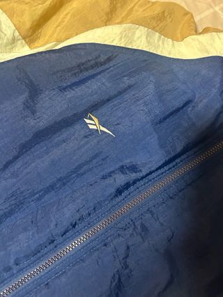 Chaqueta Reebok Vintage Azul y Dorado