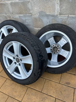 Llantas Volkswagen con Neumáticos 245-50-18 V