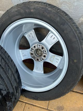 Llantas Volkswagen con Neumáticos 245-50-18 V