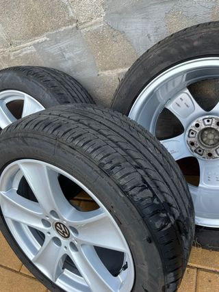 Llantas Volkswagen con Neumáticos 245-50-18 V
