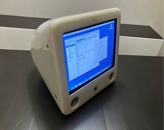 Apple eMac G4 ordenador vintage funcionando 
