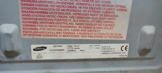 Microonde bianco con grill