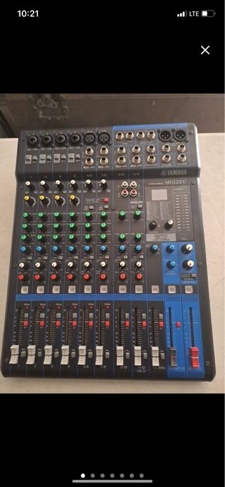 MESA MEZCLAS YAMAHA MG12XU