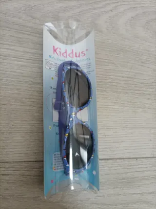 Gafas de Sol Infantiles UV400 + Correa