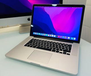  MacBook Pro Retina 15” / i7 /16 G / Batería nueva