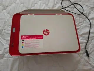 Impresora HP Roja y Blanca
