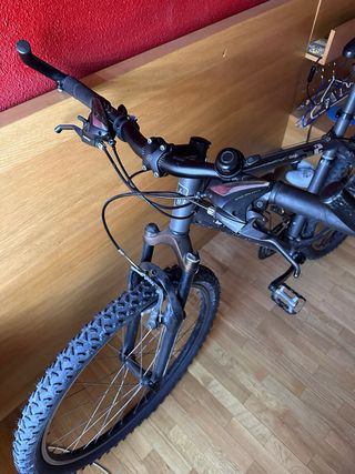 Bicicleta Btwin Rockrider H2