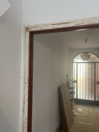 Puerta madera con cristal