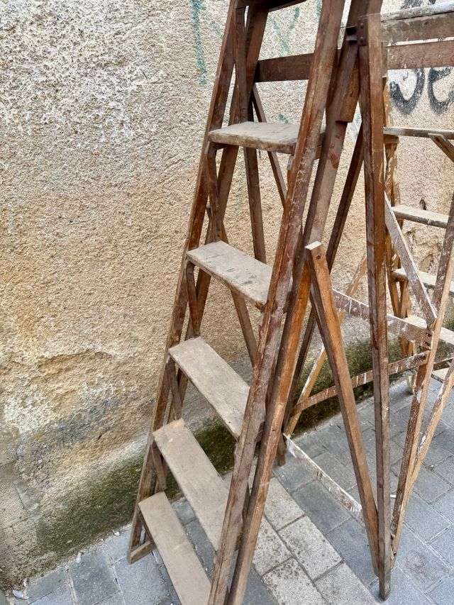 OFERTA ! 2 escaleras antiguas por 35€