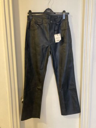Pantalón mujer negro efecto piel Zara 