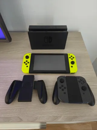Nintendo Switch + juegos + estuche