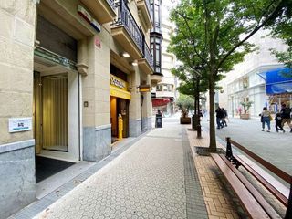 Local comercial en alquiler en Centro en San Sebastián-Donostia
