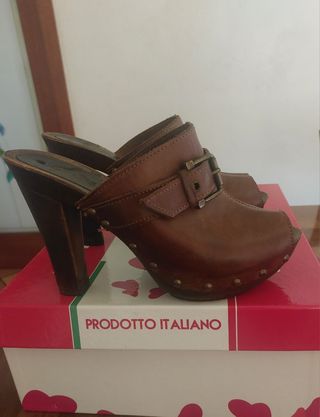 Zoccoli tacco pelle marrone n.38