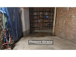 Local comercial en alquiler en Centre en Salt