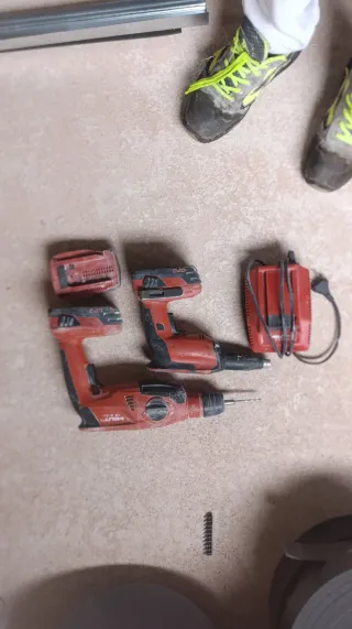 Kit Pladur Hilti 
