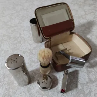 Set rasatura viaggio vintage