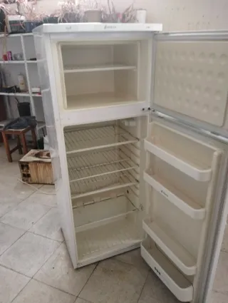 Frigorífico blanco Edesa