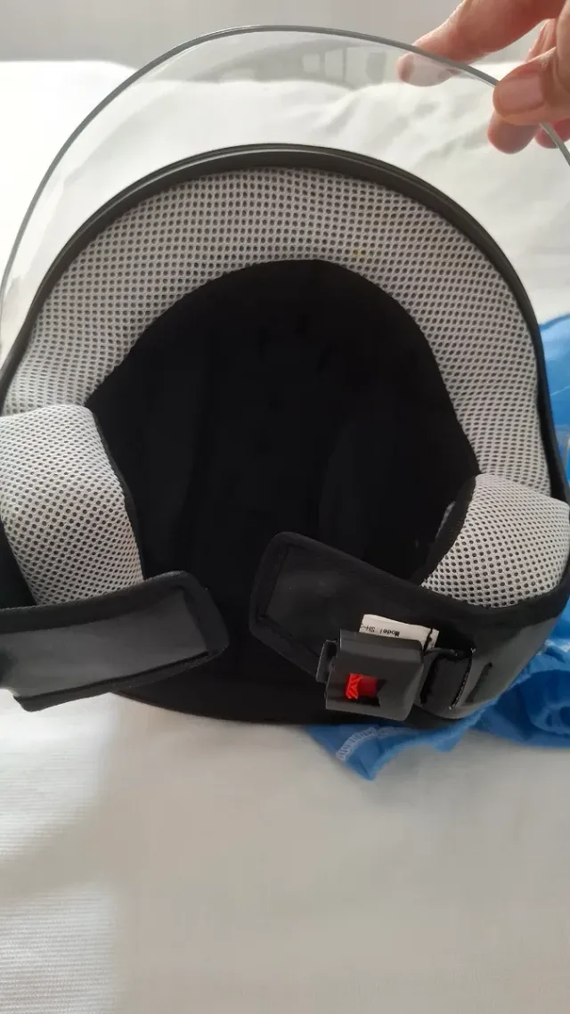 Casco Jet Shiro Negro, talla M, con funda. NUEVO