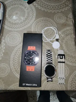 DT Watch Ultra Smartwatch blanco y Plata