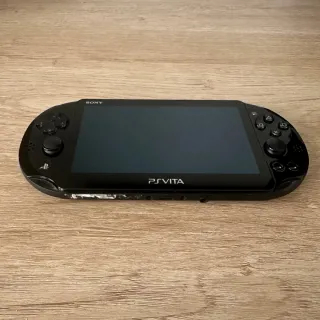 PS Vita Slim 2000 