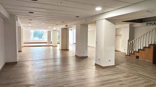Local comercial en alquiler en Numancia - San Fernando en Santander