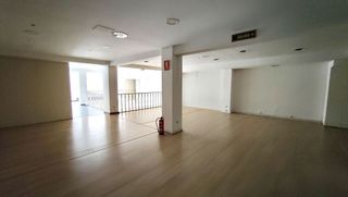 Local comercial en alquiler en Numancia - San Fernando en Santander