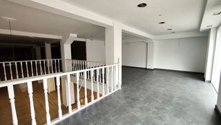 Local comercial en alquiler en Numancia - San Fernando en Santander