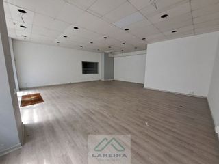 Local comercial en alquiler en O Berbés - Peniche en Vigo
