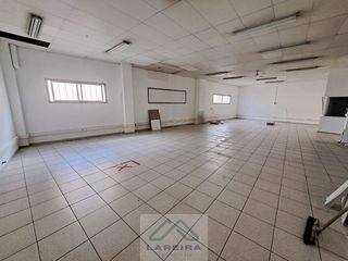 Local comercial en alquiler en O Berbés - Peniche en Vigo