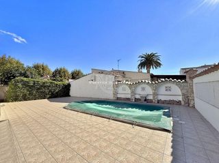 Chalet en venta en Empuriabrava en Castelló d´Empúries