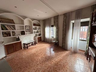 Casa adosada en venta en Andújar