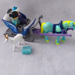 Playmobil Trineo con Caballos y Ciervo