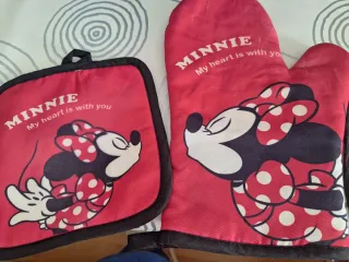 Conjunto Guante y Agarraderas Mickey Minnie Disney