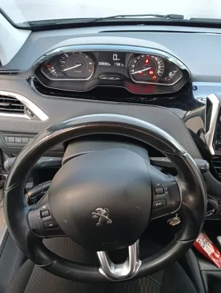 Peugeot 208 2017