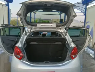 Peugeot 208 2017