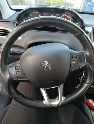 Peugeot 208 2017