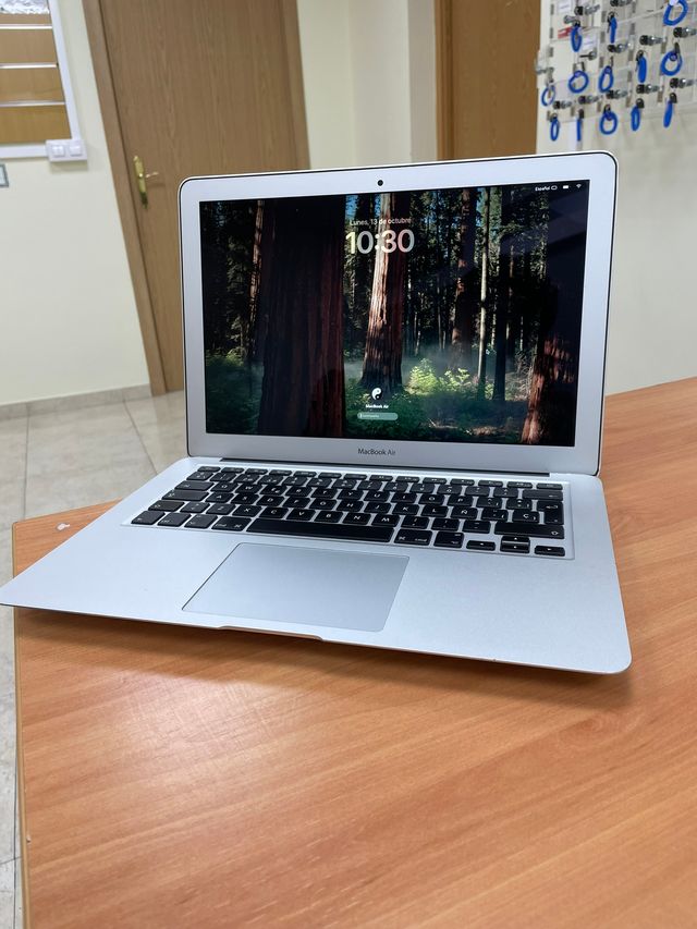 Apple MacBook Air 13" 2015