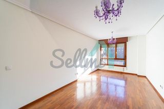 Piso en venta en Parque del Oeste - Olivares en Oviedo