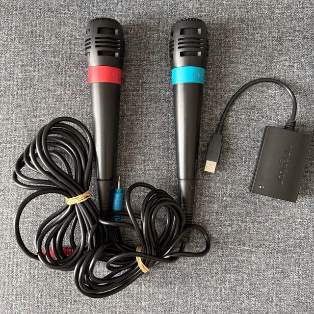 Pack Singstar PS2/PS3 + Micrófonos + Funda
