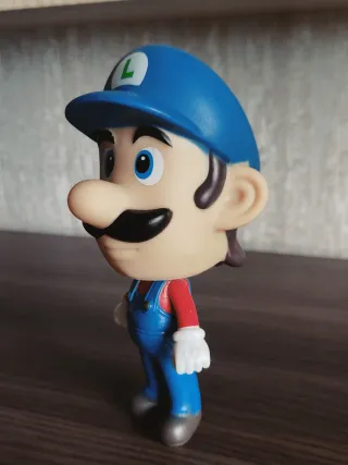Figura Coleccionable Luigi