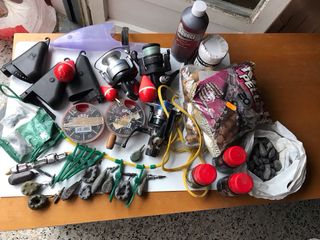 Lote pesca: carretes, hilos, plomos y más