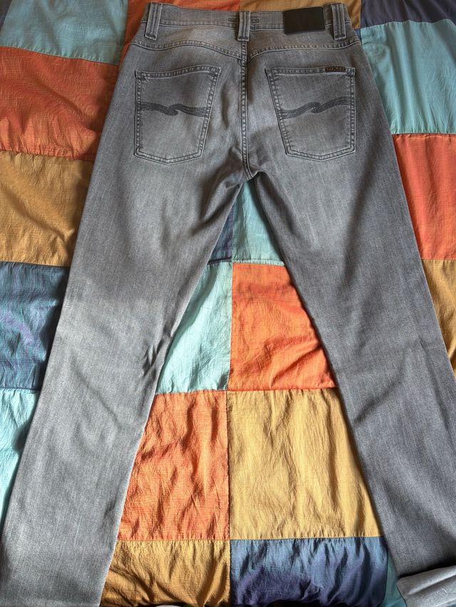 Pantalón Nudie Jeans Algodón Orgánico Gris