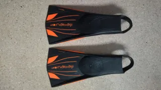Aletas de natación Nabaiji negras y naranjas