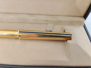 Bolígrafo S.T. Dupont Chapado Oro